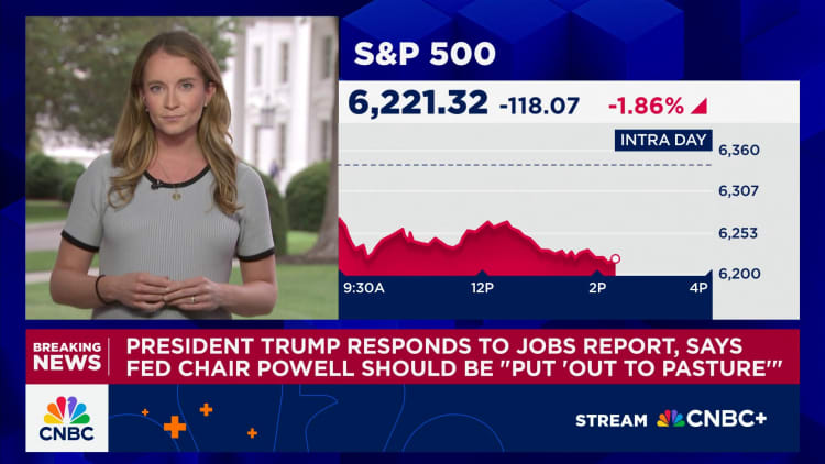 Trump Πυρκαγιά Επίτροπος Στατιστικής Εργασίας Δρ. Erika McEntarfer μετά από αναθεωρήσεις δεδομένων εργασίας